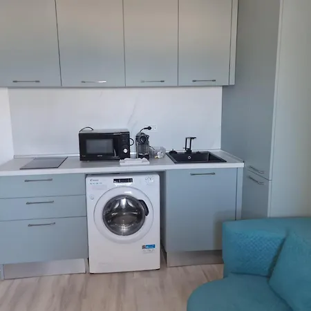 Seaview Apartament *